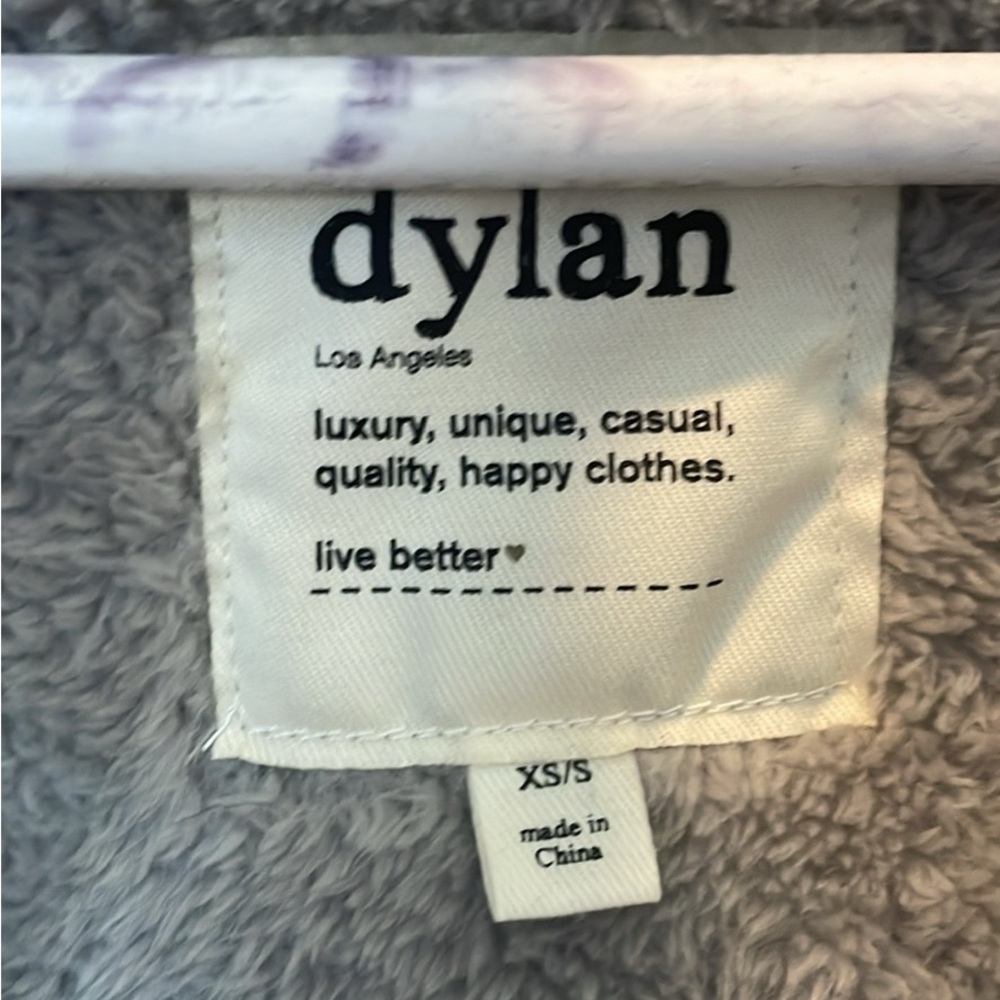 Dylan Soft Gray Apparel - Picture 2 of 3